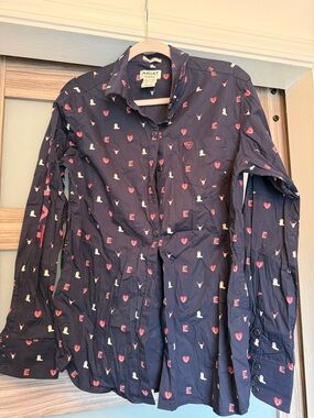Ariat Navy Button-Up Shirt with Pink & Cream Heart Motifo